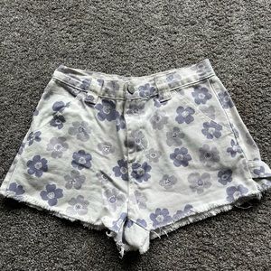 White Pacsun Carpenter Shorts with Purple Flowers